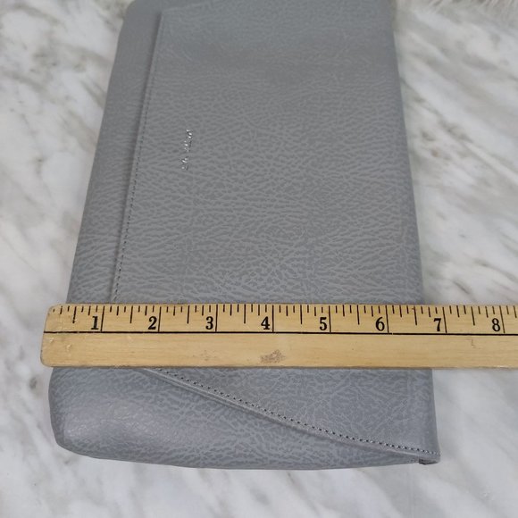 Mat & Nat Women's Light Grey Pouch - Picture 7 of 8